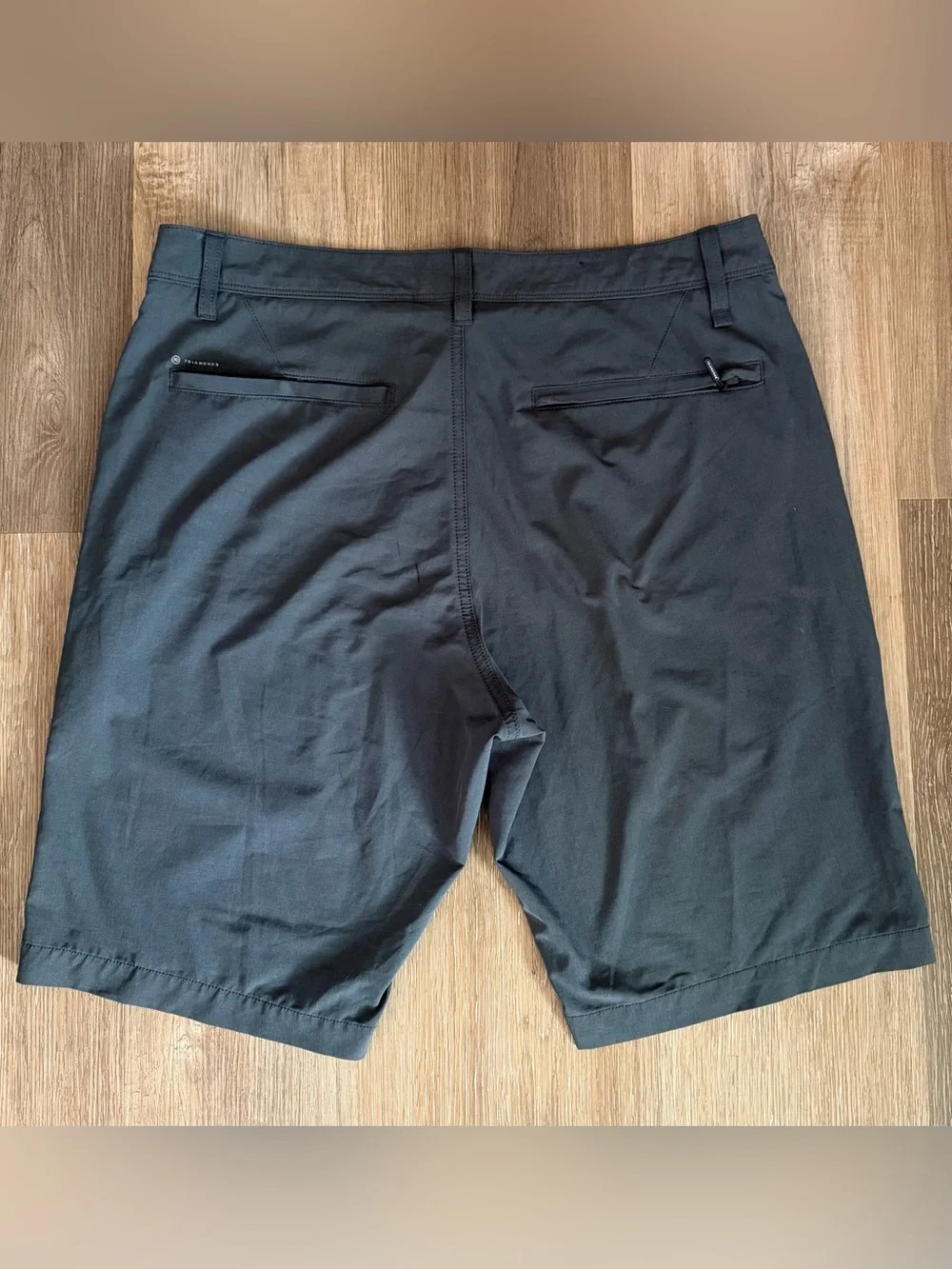 7 Diamonds Mens Aeroplane Performance Shorts Sz 33 Gray Color